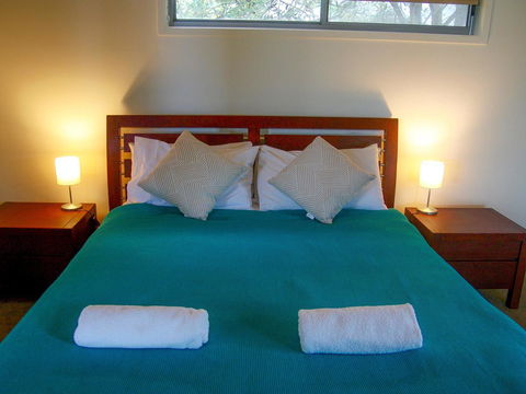 Seagrass - Accommodation Burleigh 10