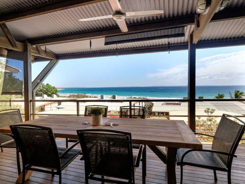 Claytons 9 - Accommodation Burleigh 7