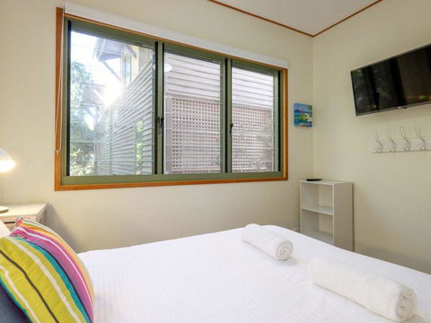 Claytons 9 - Accommodation Burleigh 16