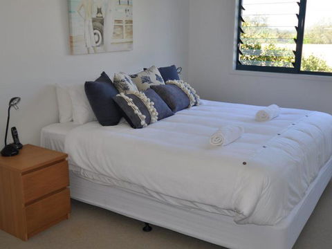 Saltwater 3 - Accommodation Burleigh 12