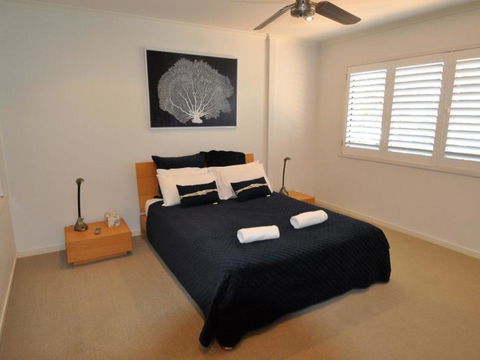 Saltwater 3 - Accommodation Burleigh 10