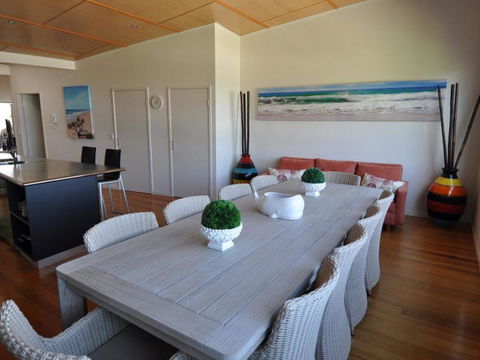 Saltwater 3 - Accommodation Burleigh 1