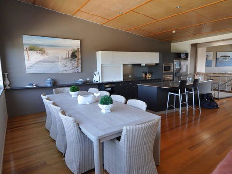 Saltwater 3 - Accommodation Burleigh 19