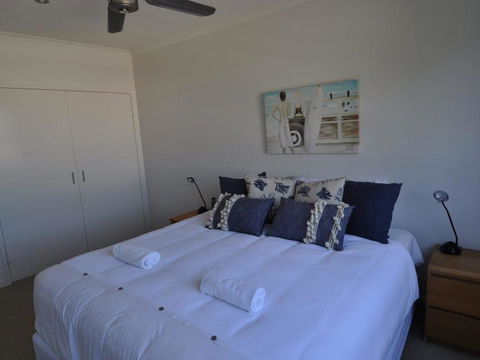 Saltwater 3 - Accommodation Burleigh 22