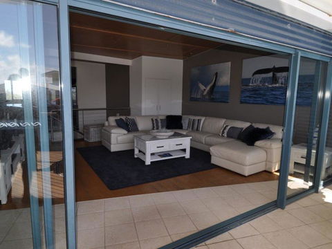 Saltwater 3 - Accommodation Burleigh 14
