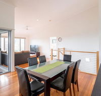 Island Time - Accommodation Burleigh