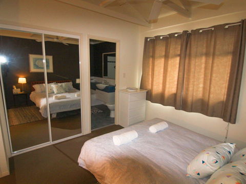 17 Pt Lookout Beach Resort - Accommodation Burleigh 16