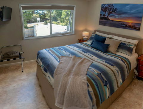 Adventure Bay Holiday Home - Accommodation Burleigh 5