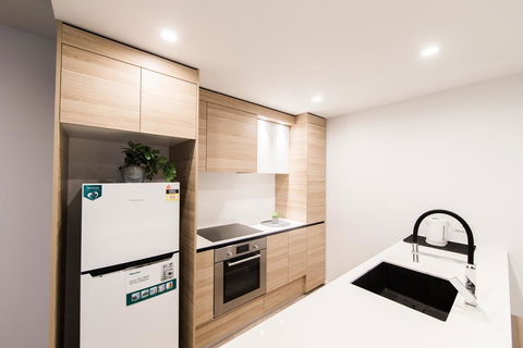 Highgate CBD Apartment - Accommodation Burleigh 2
