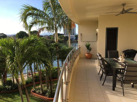 #1 On The Strand - Accommodation Burleigh 0