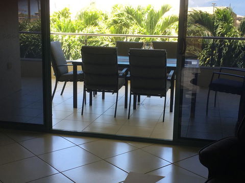 #1 On The Strand - Accommodation Burleigh 2