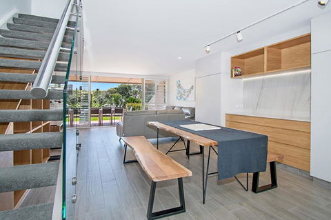 #4 James Cook Apartments - Accommodation Burleigh 3