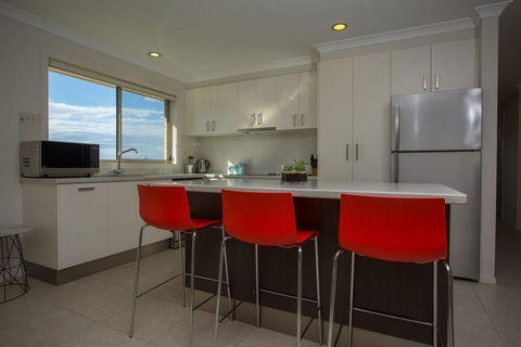'Banksia Atura' At Tura Beach - Accommodation Burleigh 3