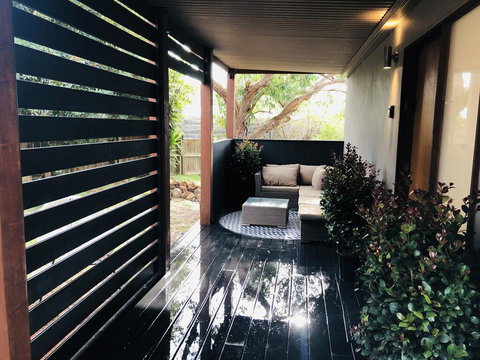 'Carinya' Coastal Cottage - Accommodation Burleigh 1