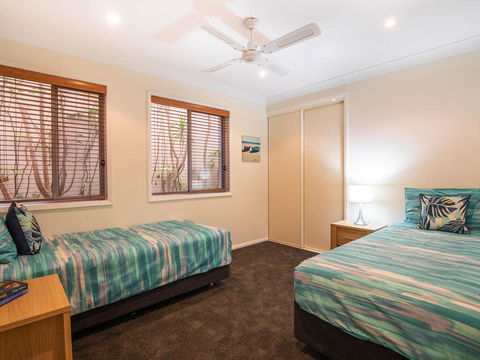 'Dutchies Vista' 1/45 Christmas Bush Ave - Ground Floor Duplex With Stunning Water Views - Accommodation Burleigh 1