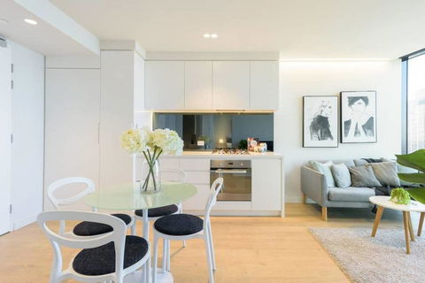08, 1Bd 1Bth SkyCastle, Lvl 55 StunningView, FreeTram - Accommodation Burleigh 3