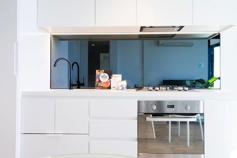 08, 1Bd 1Bth SkyCastle, Lvl 55 StunningView, FreeTram - Accommodation Burleigh 2
