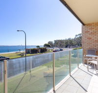 1 'Little Hut' 20 Kurrawa Close - Spectacular Water Views NBN  Air Conditioned - Accommodation Burleigh