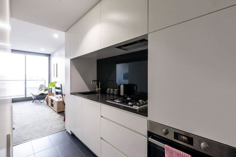 1 Bedroom Apartment In Prahran With Balcony - Accommodation Burleigh 3