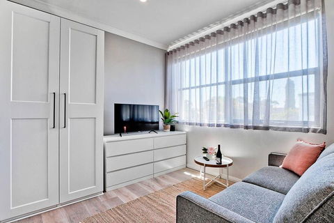 1 Bedroom Apt With Air-Conditioning In Plympton - Accommodation Burleigh 0