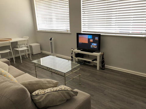 1 Bedroom Unit In Heart Of Elsternwick - Accommodation Burleigh 3