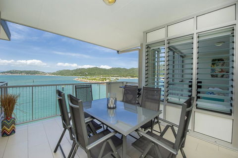 1 Bright Point Apartment 2305 - Accommodation Burleigh 1