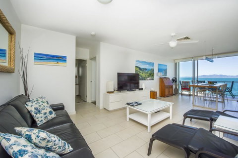 1 Bright Point Apartment 5102 - Accommodation Burleigh 0