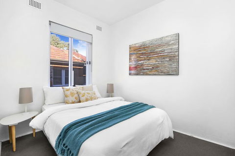 1 South Pacific - Accommodation Burleigh 2