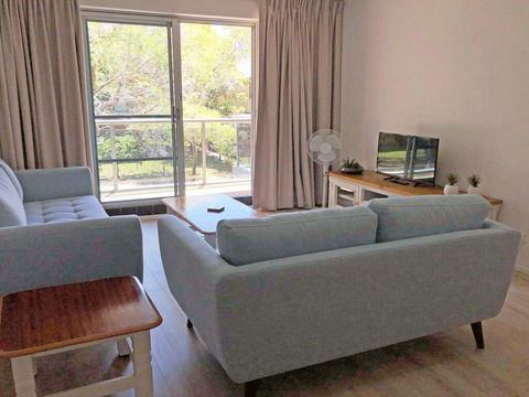 10 'Parkview', 11-13 Catalina Close - Peaceful Park Views - Accommodation Burleigh 1