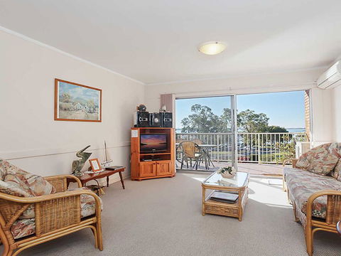 10 'Teramby Court' 104 Magnus Street - In Nelson Bay CBD With Water Views And WIFI - Accommodation Burleigh 2