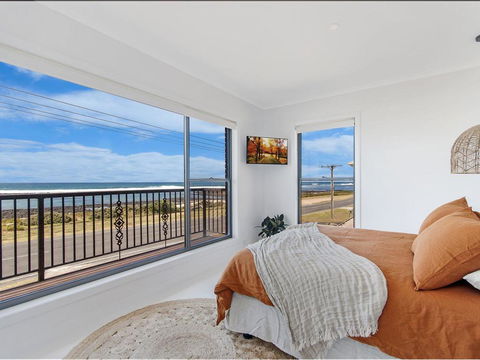10 OCEAN DRIVE - Accommodation Burleigh 2