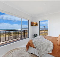 10 OCEAN VILLA - Accommodation Burleigh
