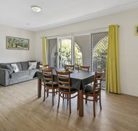 10 The Islander Resort - Accommodation Burleigh