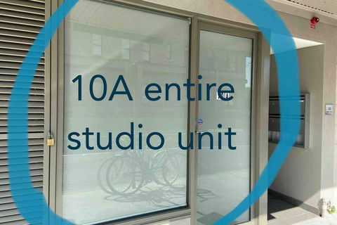10A Brunswick Living Brand New Studio Unit Close To Airport And CBD - Accommodation Burleigh 2
