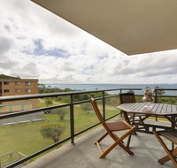 11 'Promenade' 8 Intrepid Close - air conditioned unit with beautiful water views - Accommodation Burleigh