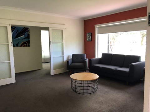11 Findlay Street - Accommodation Burleigh 3