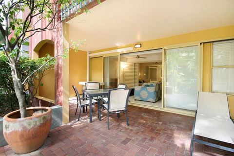 116 French Quarter - Accommodation Burleigh 0
