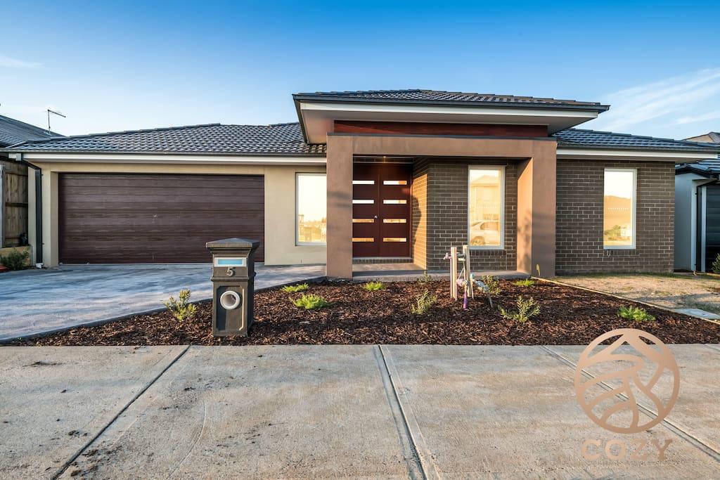 Calder Park VIC Accommodation Burleigh