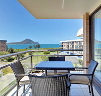 12 'Commodore' 6 Intrepid Close - beautiful water views - Accommodation Burleigh