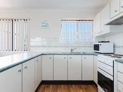 12 'Intrepid' 3 Intrepid Close - Right On The Beachfront - Accommodation Burleigh 1