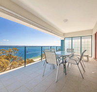 12 'Le Vogue' 16 Magnus St - Sensational Water Views Lift Pool  Tennis Court - Accommodation Burleigh