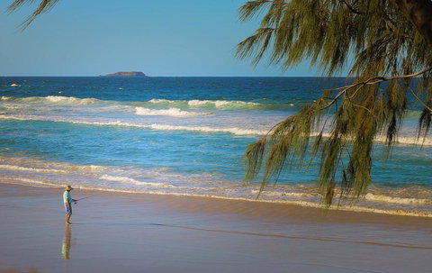 12 Kingsway Ocean View - Accommodation Burleigh 2