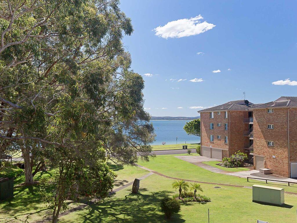 Nelson Bay NSW Accommodation Burleigh
