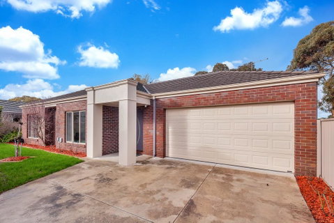 165 On Bogong - Accommodation Burleigh 0