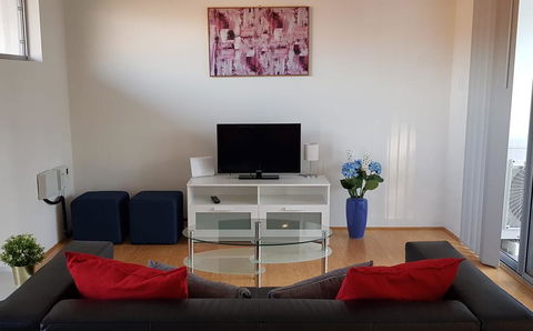 17 Gerring Court - Accommodation Burleigh 0