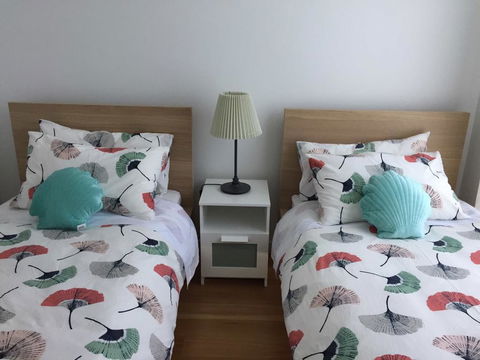 18 Surflen St - Accommodation Burleigh 3