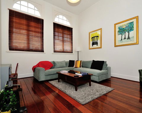 1904 - Central Historic 1 Bedroom Apartment - Accommodation Burleigh 0