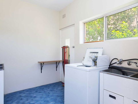 2 'Fiddlers Green' 62 Magnus Street - Ground Floor Unit Walking Distance To Nelson Bay - Accommodation Burleigh 1