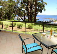 2 'Magnus Pines' 52-56 Magnus Street - stunning unit with aircon water views  foxtel - Accommodation Burleigh