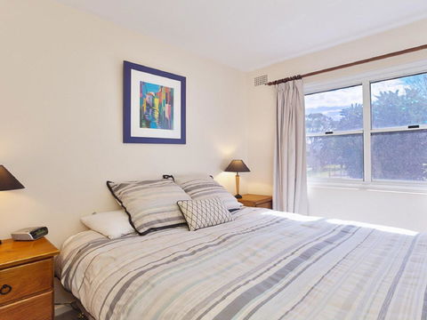 2 'Sunnie Belle' 3 Victoria Parade- Water Views Over Nelson Bay Foreshore - Accommodation Burleigh 1